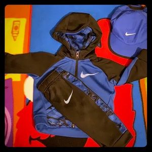 Nike Dry - Fit 2 P.C. hoodie and jogger and hat